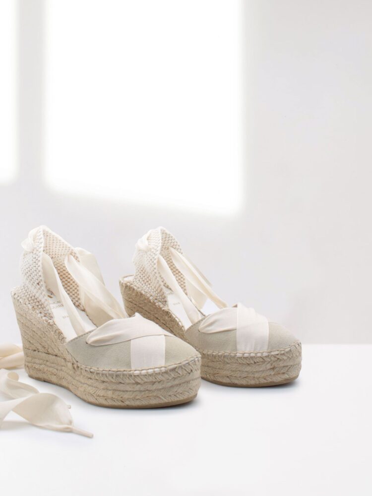 women's wedge espadrille with platform with beige ribbons