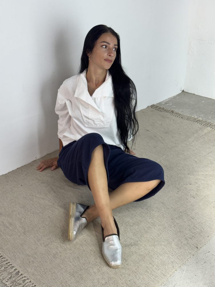 bailarina de piel en color plata para mujer