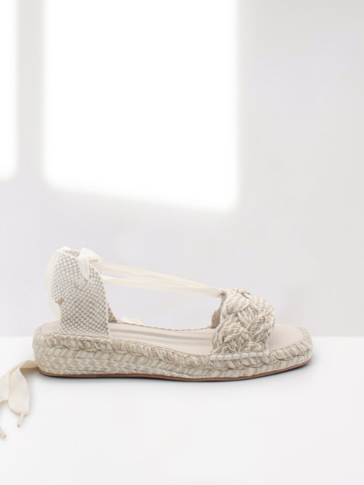 espadrille with ribbons woman