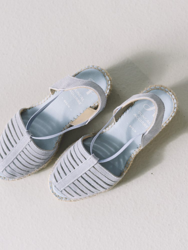 Alpargata de mujer con cuña color azul claro de Juncal Aguirre